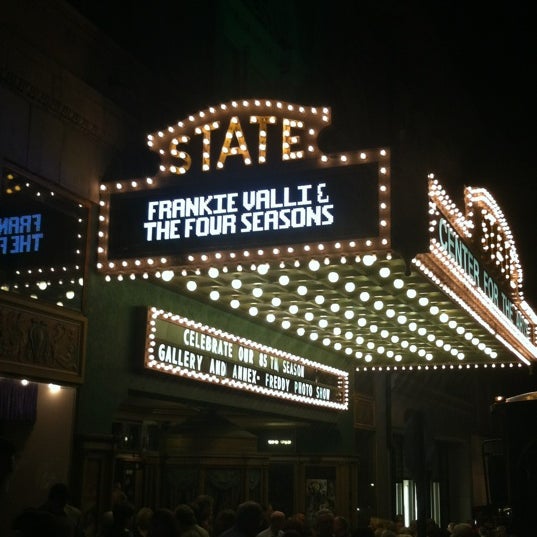 Снимок сделан в State Theatre Center for the Arts пользователем Davis H. 6/8/2012