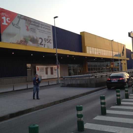 รูปภาพถ่ายที่ IKEA โดย GüeñaBar เมื่อ 3/28/2012