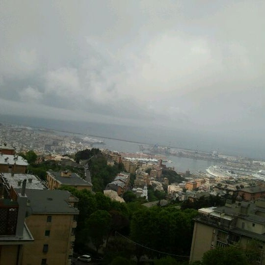Photo prise au Youth Hostel Genova par Plysovej K. le5/6/2012