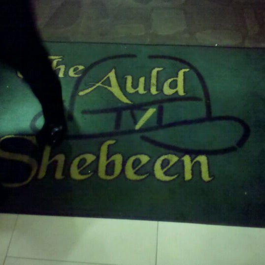 Foto tirada no(a) The Auld Shebeen Pub por Jonathan Harris em 10/7/2011