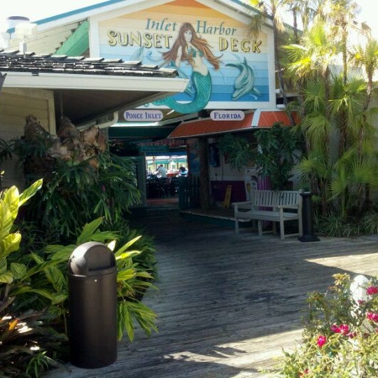 Foto tirada no(a) Inlet Harbor Restaurant, Marina &amp; Gift Shop por Sheri Fresonke H. em 1/22/2012