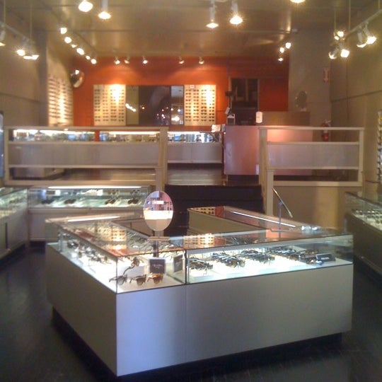 Sunglass Hut Duboce Triangle San Francisco, CA