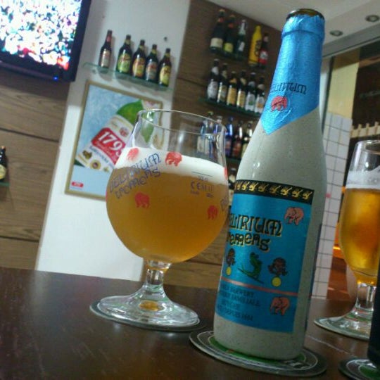 Foto tirada no(a) Bier Prosit Cervejas Especiais por Marlon I. em 3/12/2012