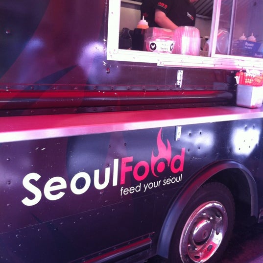 Das Foto wurde bei Seoul Food von Joe C. am 6/21/2012 aufgenommen