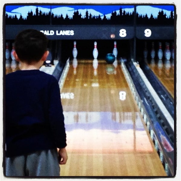 Emerald Lanes Bowling Alley in Eugene