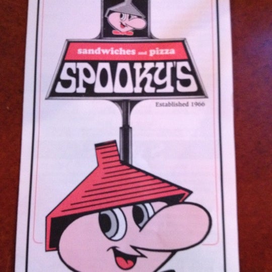 Снимок сделан в Spooky&#39;s Pizza пользователем Anne H. 7/1/2012