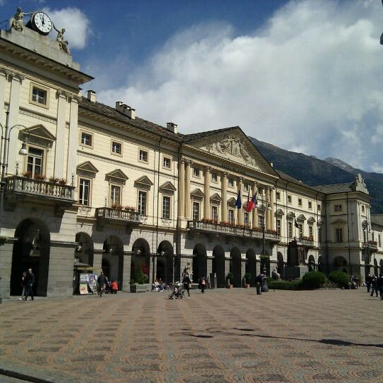Photo taken at Piazza Chanoux by Simone B. on 5/15/2011