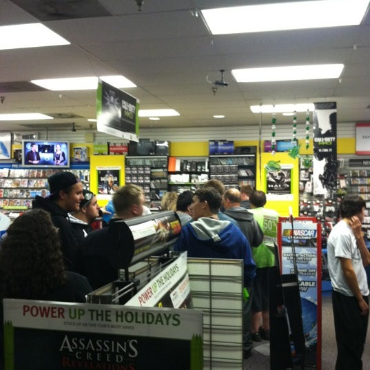 Photos at GameStop Video Games Store in Mayfield Hts