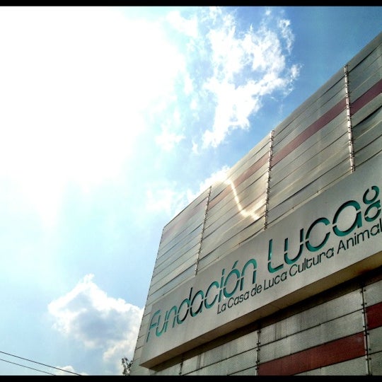 รูปภาพถ่ายที่ CASA LUCA โดย brenda เมื่อ 6/29/2012