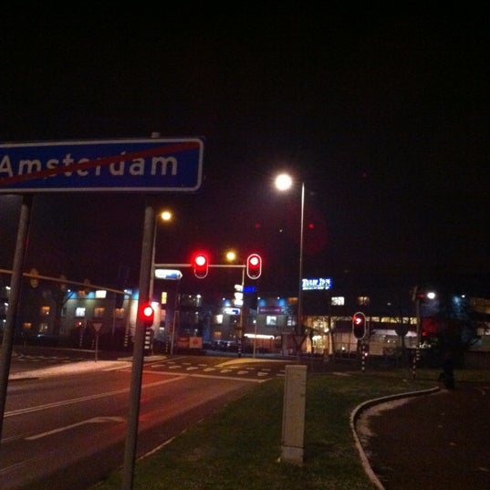 Photo taken at Golden Tulip Amsterdam Riverside by S.T. D. on 1/30/2012