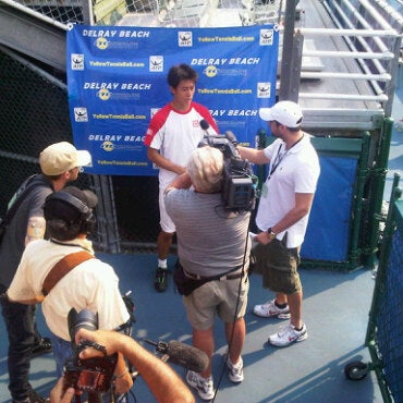 Foto diambil di Delray Beach International Tennis Championships (ITC) oleh Marlena H. pada 5/5/2011