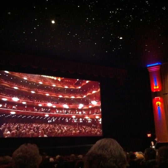 Foto tomada en The State Theatre  por Madison F. el 2/25/2012