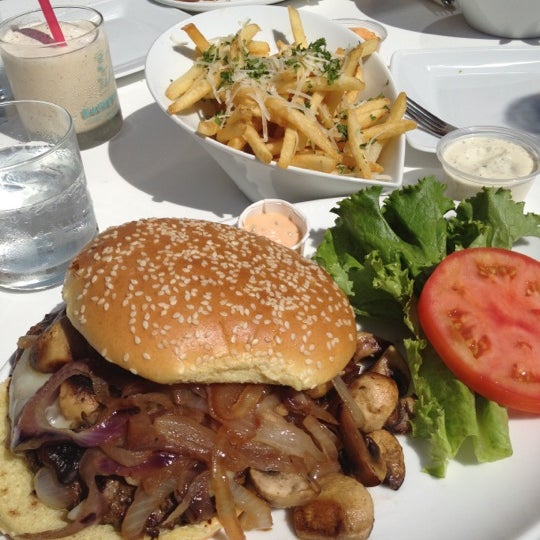 Delicious Alpine burger if you like mushrooms. Truffle fries are awesome! They need umbrellas outside in the front since it is sunny and they don't allow dogs on the back patio.