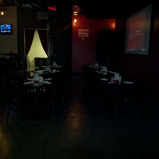 2/1/2012 tarihinde Tia B.ziyaretçi tarafından Ragin&#39; Sports Bar &amp; Grill'de çekilen fotoğraf