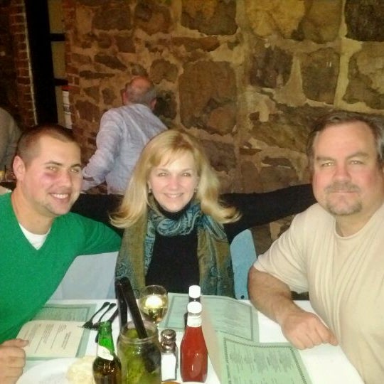 3/29/2012 tarihinde Chase V.ziyaretçi tarafından Schlesinger&#39;s Steak House'de çekilen fotoğraf