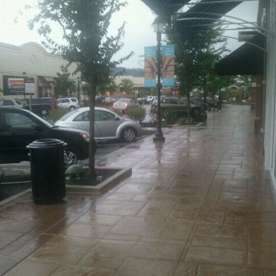 Photo taken at The Promenade Shops at Saucon Valley by Jeff Y. on 8/21/2011