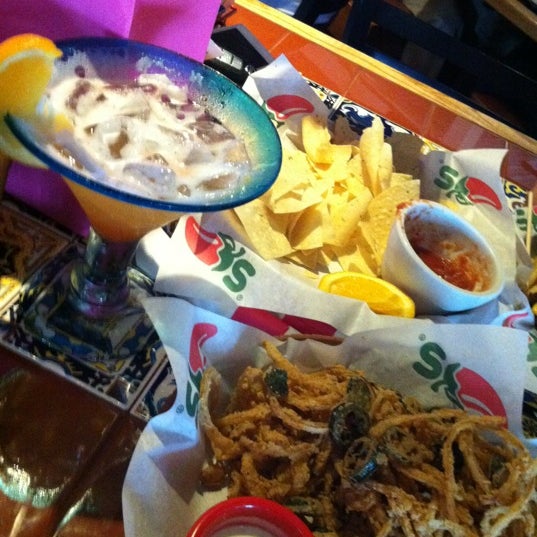 Photo taken at Chili&#39;s Grill &amp; Bar by Janet S. on 2/22/2012