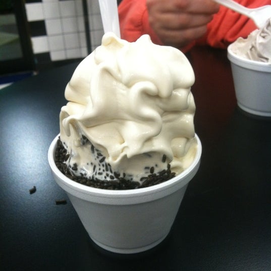 Yogurt Emporium Ice Cream Parlor in Boca Del Mar