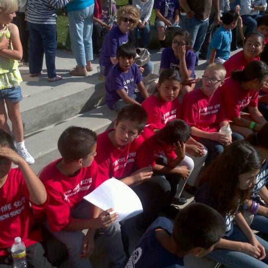 Betsy Ross Elementary School South Walnut Street Anaheim Ca School Walls