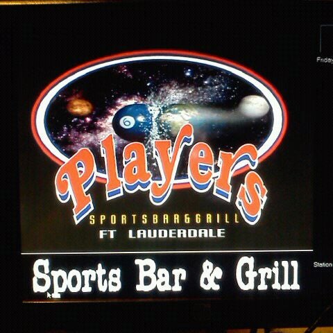 Photo taken at Players Sportsbar &amp; Grill by Harold C. on 1/27/2012