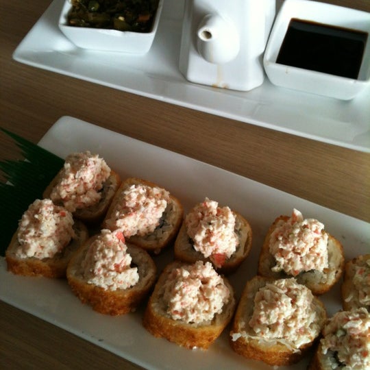 8/30/2012에 Sal Revista E.님이 Sensei Sushi Bar에서 찍은 사진