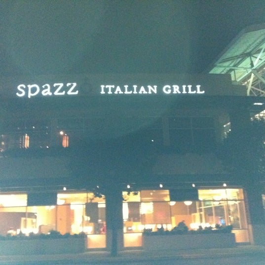 Photo taken at Spazzo Italian Grill by Matthew P. on 9/27/2011