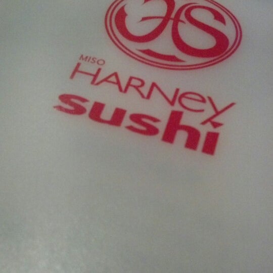 Foto scattata a Harney Sushi da Ryan C. il 7/12/2012