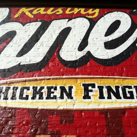 Photo prise au Raising Cane&#39;s Chicken Fingers par Cornbread T. le12/30/2010