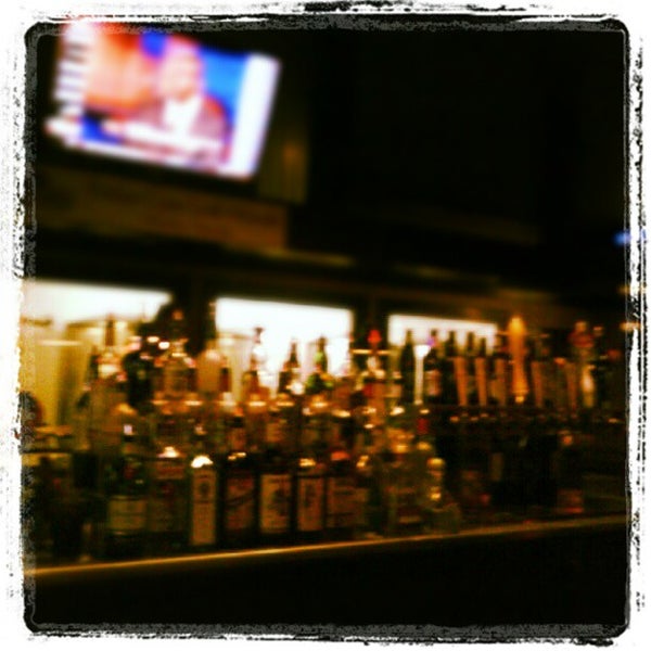 Photo taken at Belle Isle Restaurant &amp; Pub by Shua D. on 5/17/2012