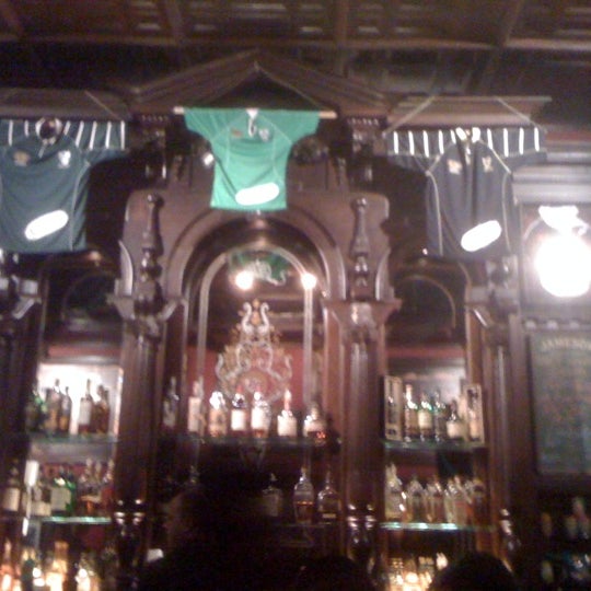 Foto scattata a Rí Rá Irish Pub da Sean N. il 2/4/2012