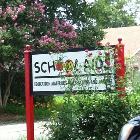 School Aids Arts and Crafts Store in Baton Rouge