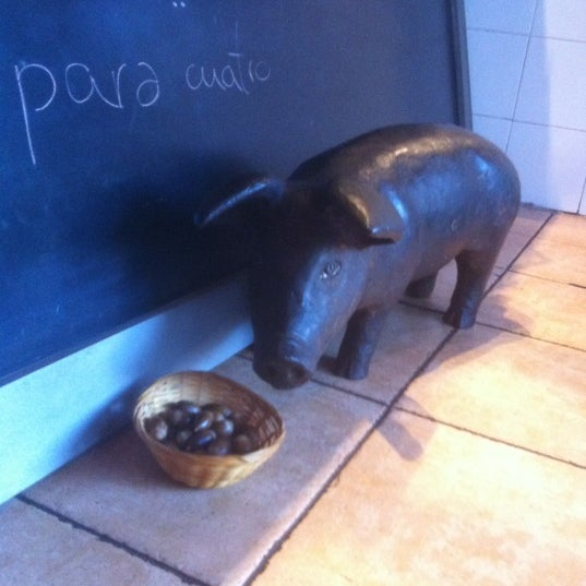 1/7/2012 tarihinde Oscar U.ziyaretçi tarafından LA JAMONERIA Restaurante'de çekilen fotoğraf