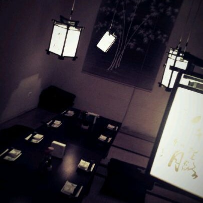 6/1/2012にGéssica A.がRestaurante Sushi Tori | 鳥で撮った写真