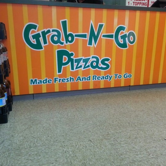 Grab N Go Pizza Pizzeria in Lakewood