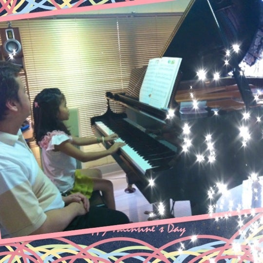 Foto diambil di บ้านเปียโนพอเพียง oleh jennise A. pada 5/20/2012