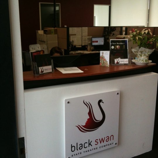 Foto tirada no(a) Black Swan State Theatre Co Ltd por Nancy H. em 12/9/2011