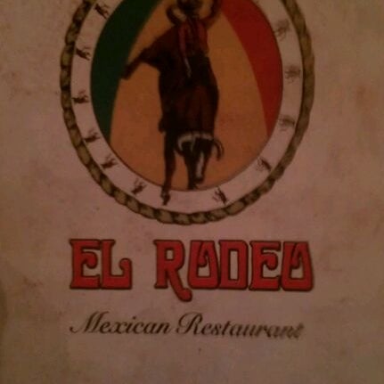 Das Foto wurde bei El Rodeo Mexican Restaurant von Christian L. am 5/16/2012 aufgenommen