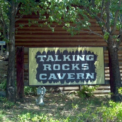 7/17/2012 tarihinde Steve K.ziyaretçi tarafından Talking Rocks Cavern'de çekilen fotoğraf