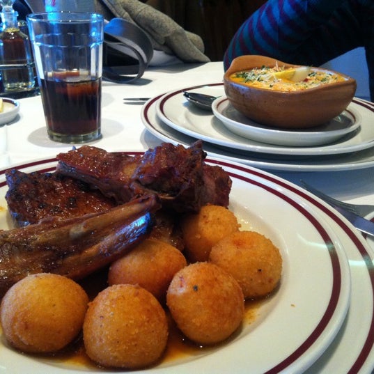 Das Foto wurde bei Sotito&#39;s Restaurant von Gaby S. am 8/28/2012 aufgenommen