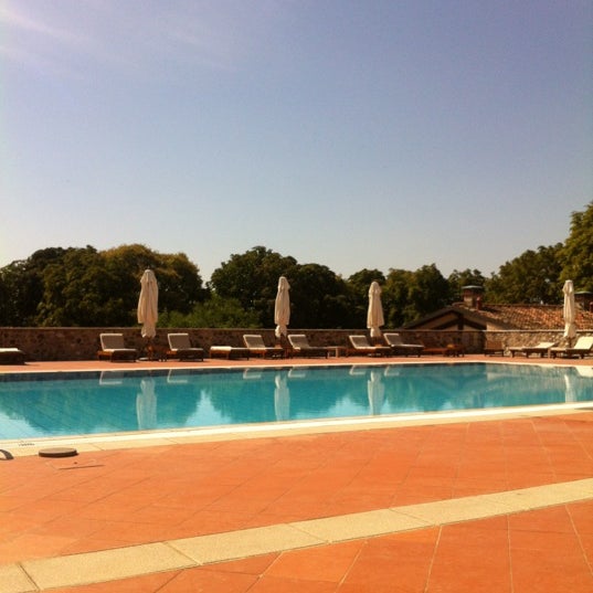 Снимок сделан в Palazzo Arzaga Hotel Lake Garda - Spa &amp; Golf Club Resort пользователем Corinne S. 8/29/2012