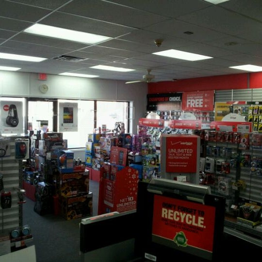 RadioShack (Now Closed) Electronics Store