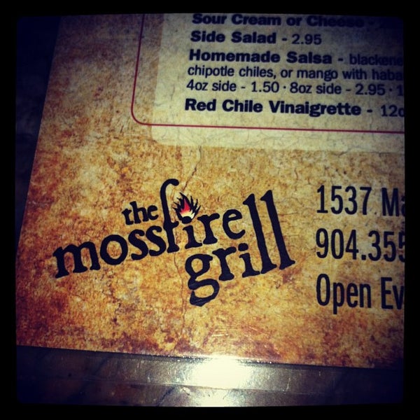 Das Foto wurde bei The Mossfire Grill von Junior L. am 5/2/2012 aufgenommen