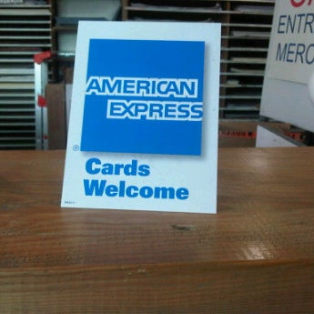 Aceptan pago con tarjetas (incluyendo american expres)