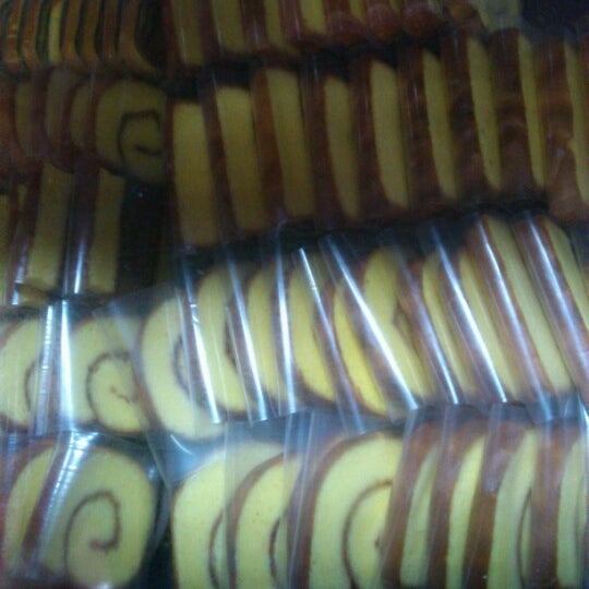 Foto Toko Kue Maharani Pondok Kopi