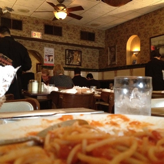 Photo taken at Ralph&#39;s Italian Restaurant by Jack Z. on 2/10/2012