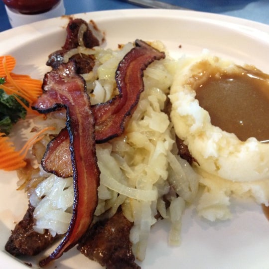 They have the best liver and onions, with bacon! And REAL mashed potatoes!