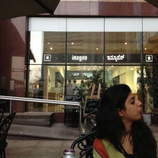 Apple Store Tienda de electrónica en Bengaluru