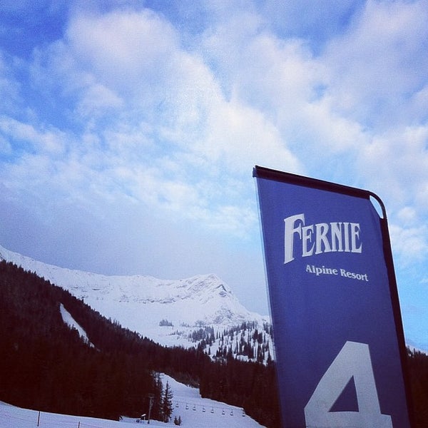 Foto diambil di Fernie Alpine Resort oleh Michael L. pada 3/19/2012