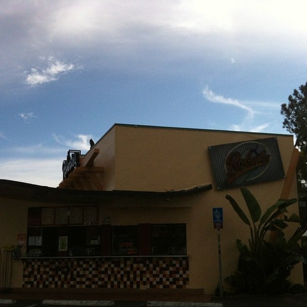 Photo taken at Roberto&#39;s Mexican Food by Masa N. on 11/29/2011