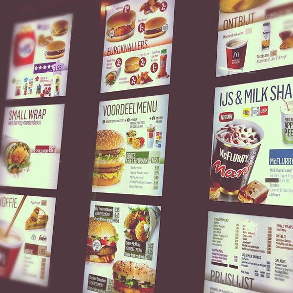 รูปภาพถ่ายที่ McDonald&#39;s โดย Laurens t. เมื่อ 5/16/2012